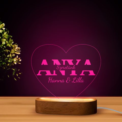 Szív alakú LED lámpa névvel anyának